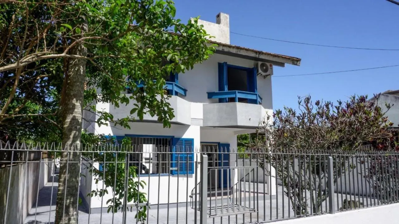 Casa Azul - A 70 Metros Da Areia Da Praia Dos Ingleses - 6 Pessoas Florianópolis